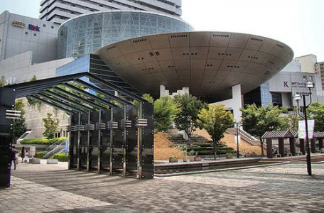 Kobe Fashion Museum 